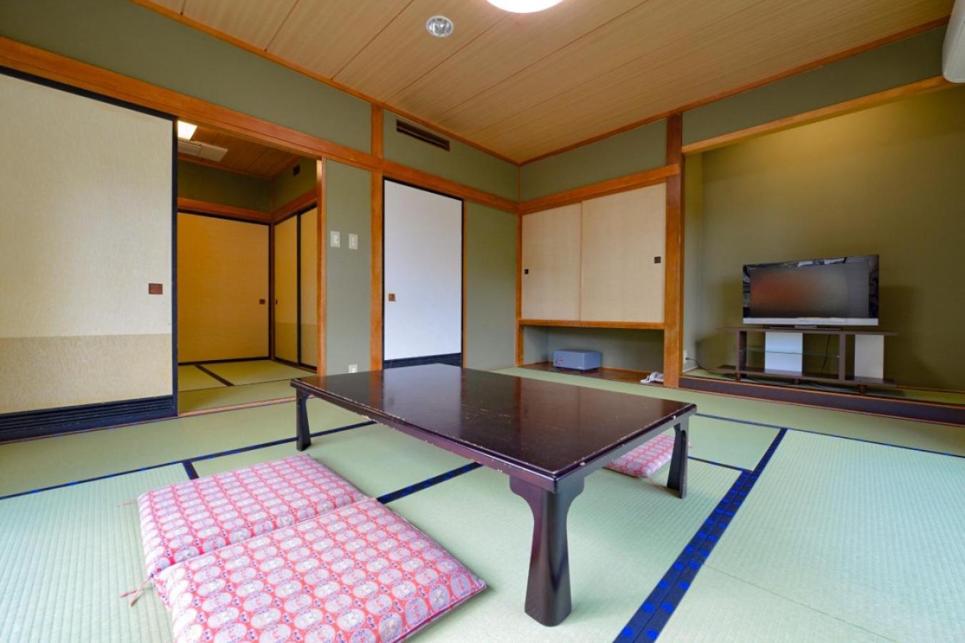 Ooedo Onsen Monogatari Shinshu Kakeyu 3*